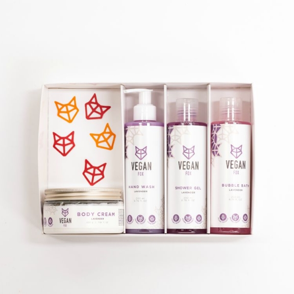 gift box aromatic home SPA with body cream vegan fox