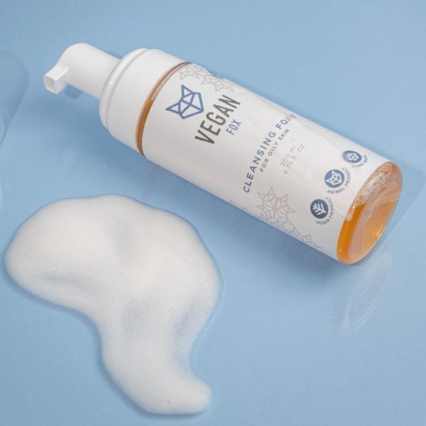 Cleansing foam for oily complexions