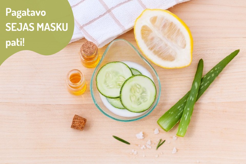 3 WAYS TO MAKE A FACE MASK AT HOME