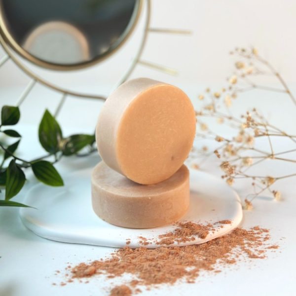 Face cleansing bar with pink clay and cocoa butter