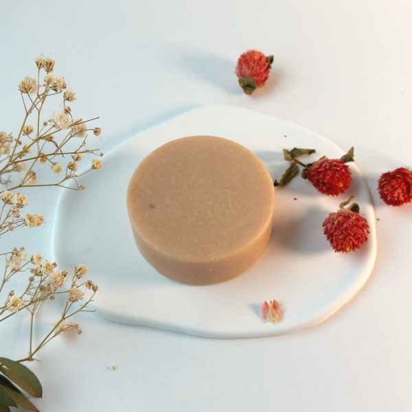 Face cleansing bar with pink clay and cocoa butter