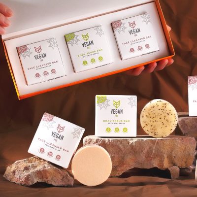 A gift for nature's friends with solid cosmetic products