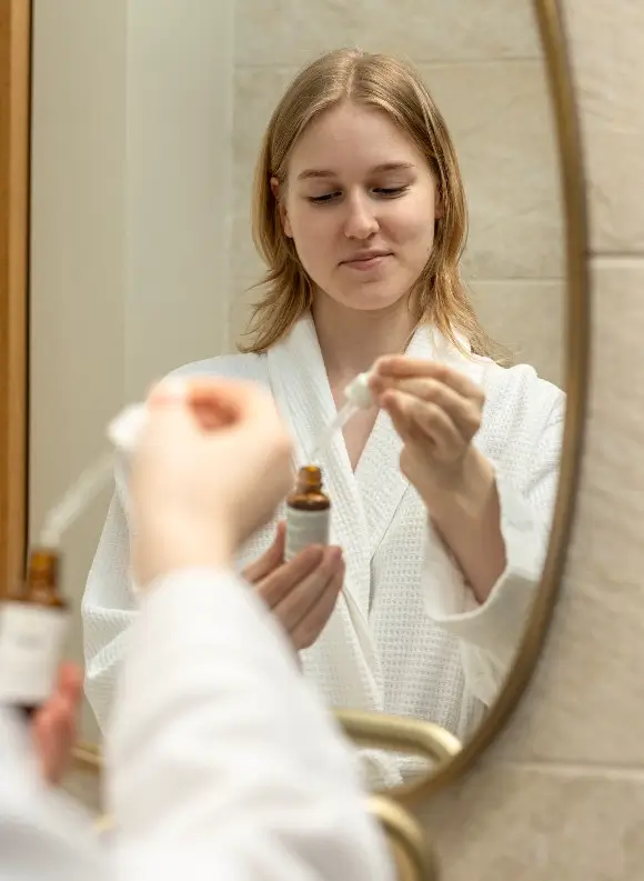 https://vegan-fox.com/wp-content/uploads/2024/04/acne-care-gels-izsitumiem-1.webp