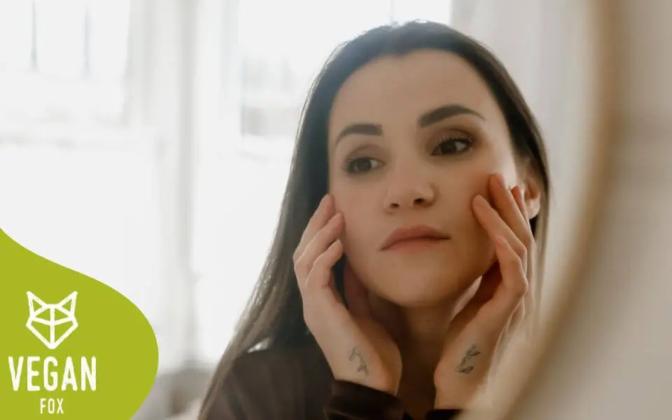 5 mīti par ādas novecošanos - uzzini vairāk no Vegan Fox